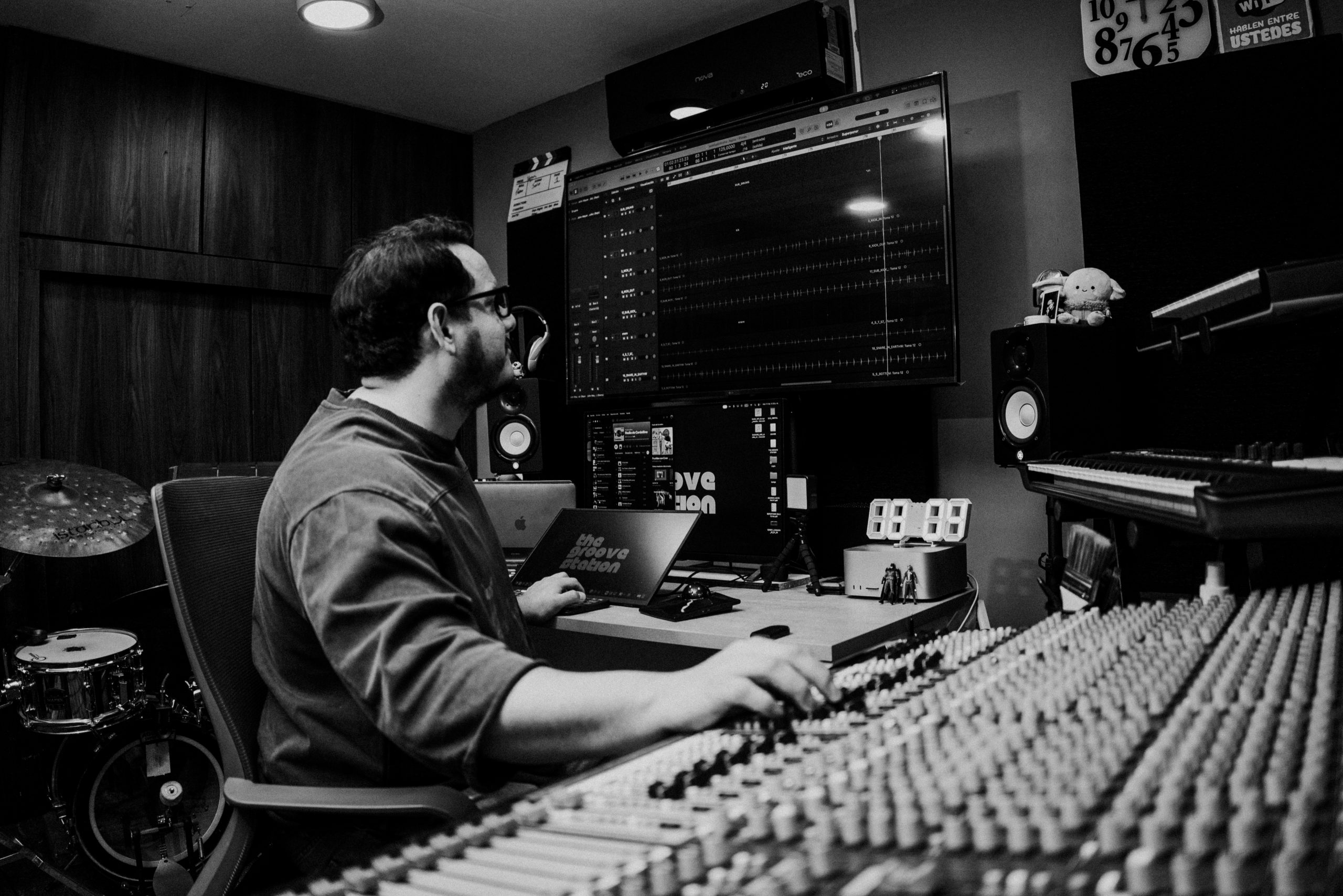 Juan Ordoñez Drummer